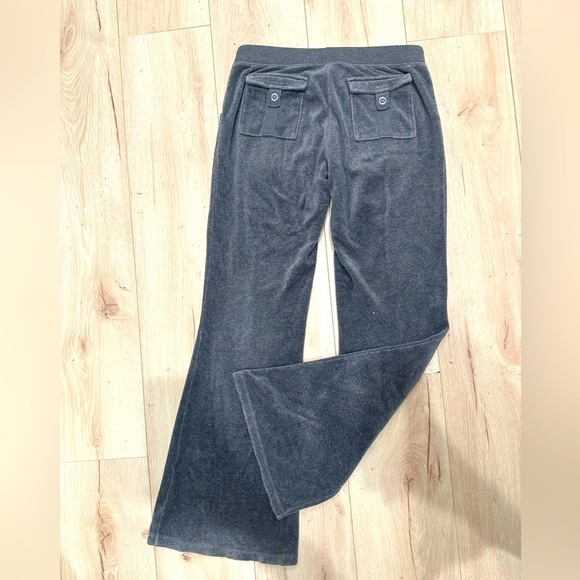 Velour Juicy sweats in gray with/pink writing - Picture 3 of 5